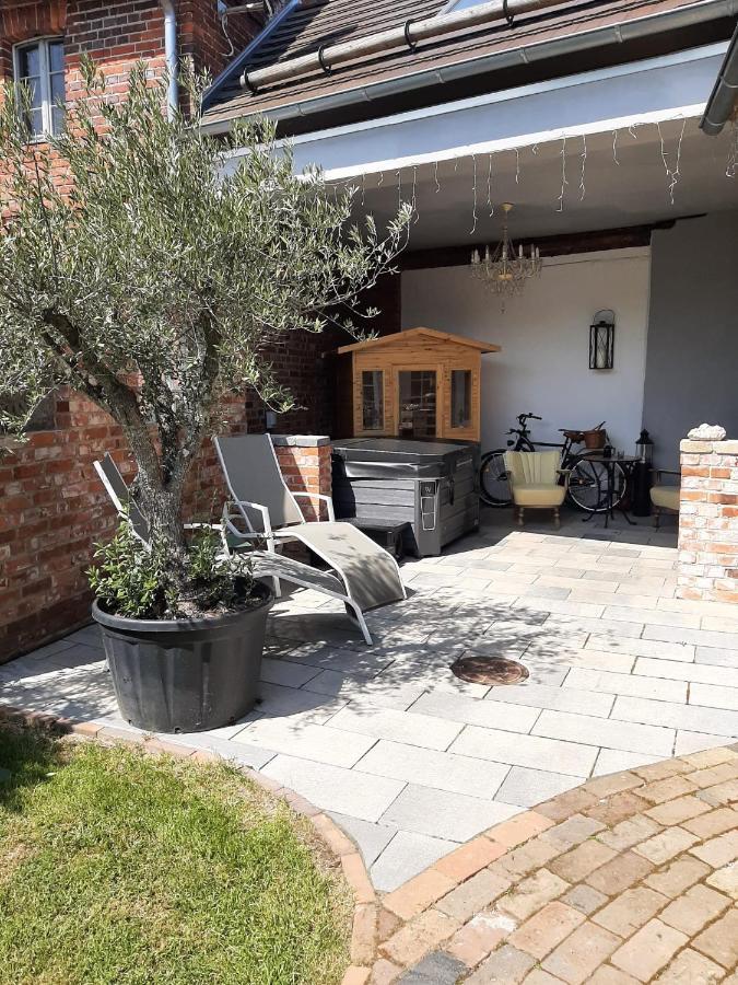 Altes Gewoelbe Mit Sauna Und Whirlpool Im Aussenbereich Elsterheide Ngoại thất bức ảnh
